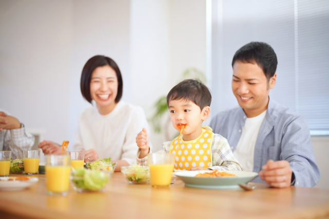 「ご飯を作りたくない」疲れたときの解決策と時短料理の方法